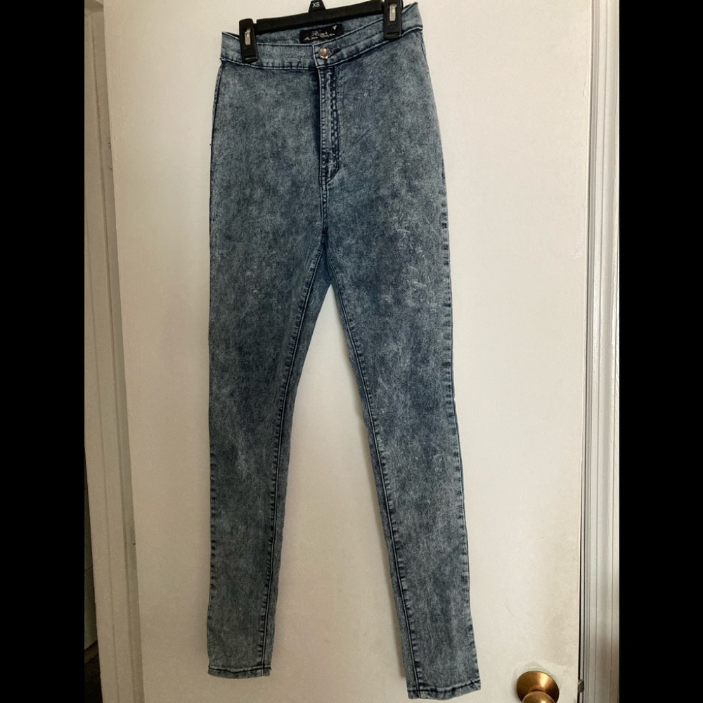 Acid washed jeans 2 for $15 - Picture 1 of 7
